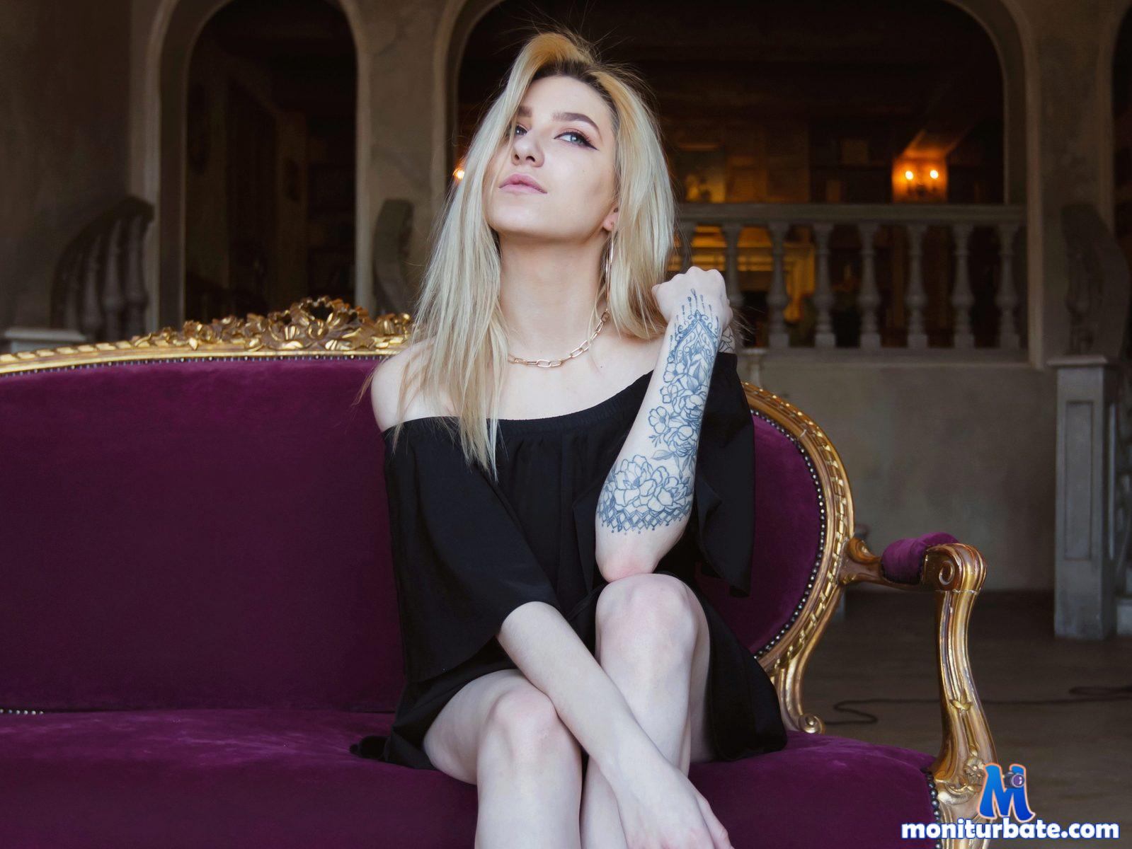michelle-space Flirt4free performer Feet Nipple Play Paddling/Spanking/Whips Dirty Talk Jerk off Instruction Teasing Nipple Clamps Whip Piercings and Tattoos Humiliation Giant Dildo CBT Spanking Findom