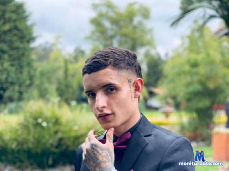 christofer-smith flirt4free performer come and you will know me what I am capable of