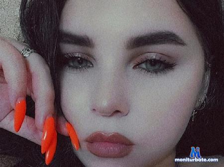 reagan-weltz flirt4free performer Soft curves, sweet vibes, and a playful mind waiting for you.