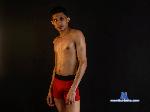 carlo-bicci flirt4free livecam show performer I feel the adrenaline and the excitement in the domination of my opponent