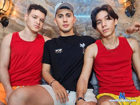 ricardo-and-valentino-and-rodrigo flirt4free performer Buscamos diversión y dinero 