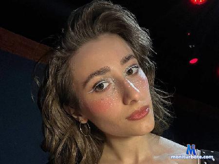 nahomy-belles flirt4free performer I'm a bit shy, but I try not to show it 