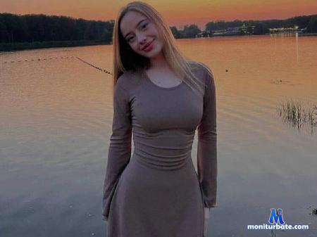 jalisa-levine flirt4free performer Hey, everybody! It's my first day, let's get to know each other and have fun^^