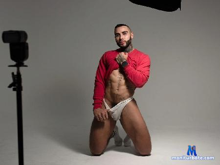 danny-willson flirt4free performer Hi welcome to my room