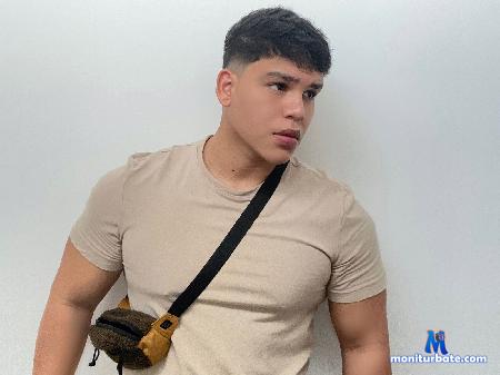 kheil-aye flirt4free performer feed your senses and desires 