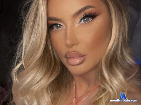 lanna-graces flirt4free performer Teasing can be such a delightful dance!There's something electric #curvy #blonde #fetish  #bigboobs 