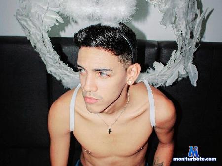 raymond-connor flirt4free performer Pleaser Guy