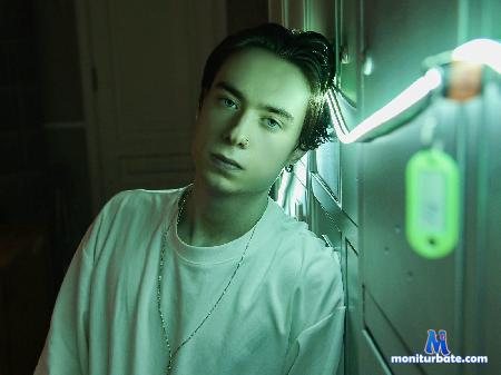 thomas-maxwell flirt4free performer DANCE, SING, LOVE, LIVE! 