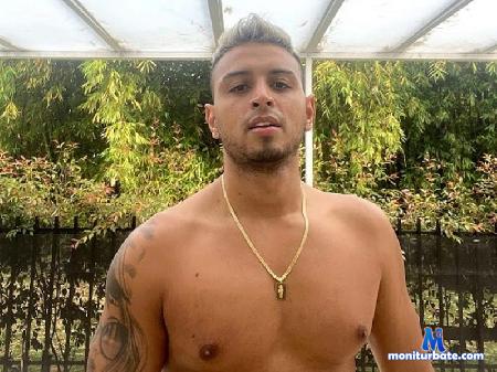 mark-hilton flirt4free performer Strong and sweet!!