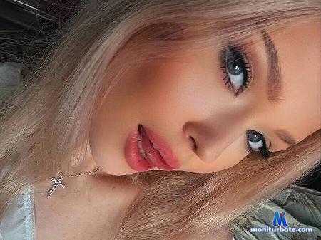 ella-boykins flirt4free performer Hi sweet! we want play! Play with us pls!