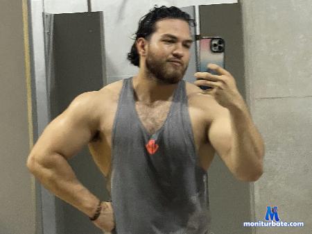 oliver-dallas flirt4free performer Multifaceted guy as dominant as kind, as sweet as horny!