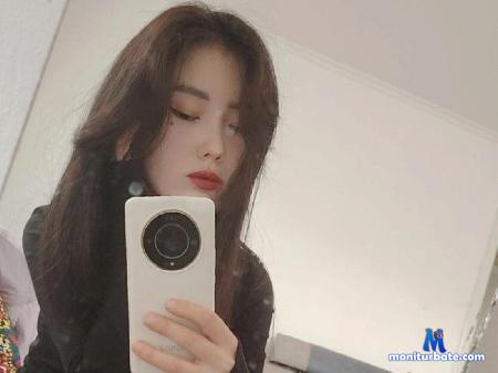 hollie-boer flirt4free performer Sweet Asian dream girl who loves to tease slowly and make you melt