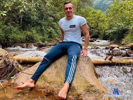 jhoan-simons flirt4free performer Let your imagination fly and make me yours, I want to be the slave of your desires