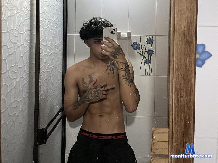 croy-myers flirt4free performer Hi im Croy and this is my story