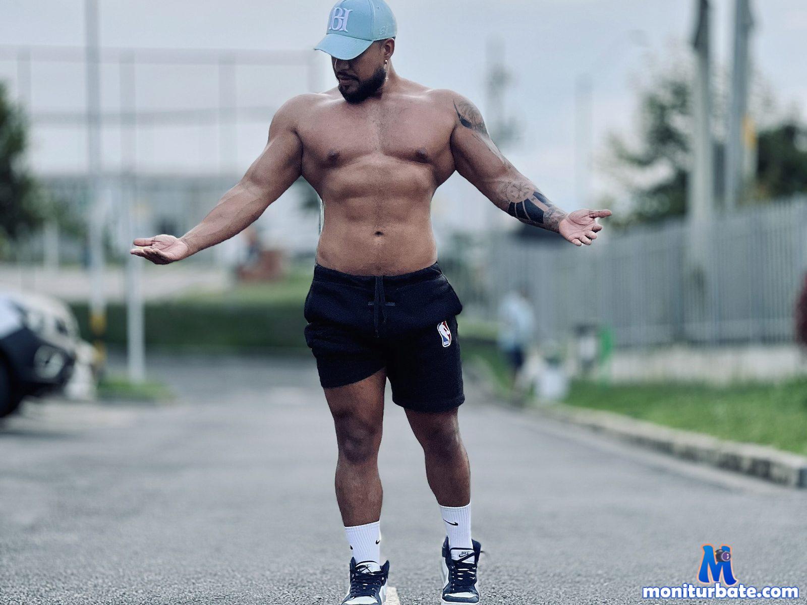 dammien-pitt Flirt4free performer Feet Role Play/Costumes Dirty Talk Master / Slave Prisoner/Guard Student/Teacher Domination Whip Discipline Legs Spanking Tickling Training Smoking Armpit