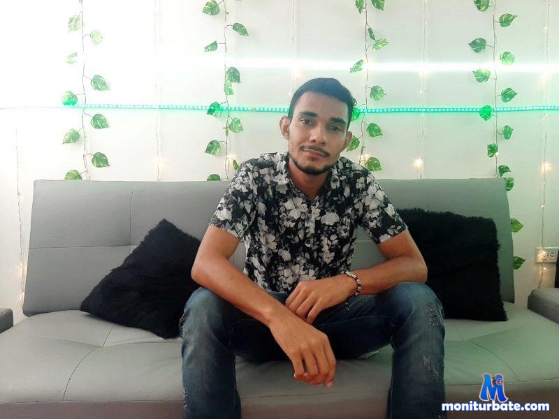tomand-green Flirt4free performer 