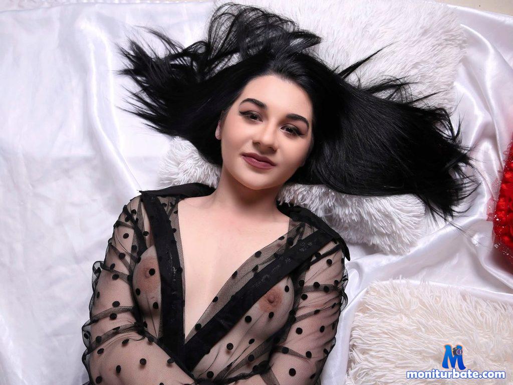 ines-dixon Flirt4free performer Feet Boss / Secretary Dirty Talk Master / Slave Stockings/Panty Hose Teasing Bad Cop/Good Cop Legs Voyeurism Exhibitionism