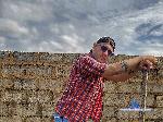 paolo-lonif flirt4free livecam show performer I don't need to flirt. I'll seduce you with my clumsiness. 