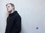 danny-till flirt4free livecam show performer I want to be in your arms.