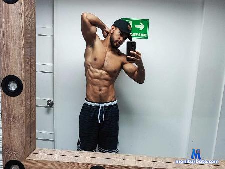 duncan-miller flirt4free performer The mystery and pleasure of a muscular body