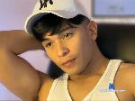 ely-wild flirt4free livecam show performer Who wants to see a cute guy messing around? Nice boy wants to meet some other hot boys