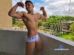 renzo-lux flirt4free livecam show performer always active for whatever and very hot