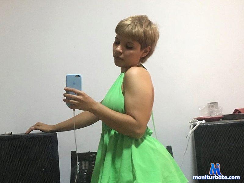 zaira-green Flirt4free performer Dirty Talk Doctor / Nurse Vibrator Handcuffs Tickler Strap-on