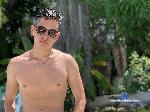 milk-alex flirt4free livecam show performer yo siempre llego