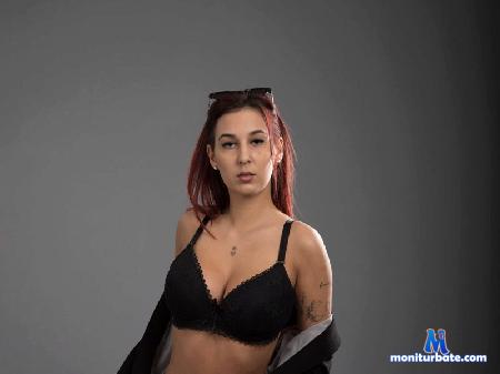 dolly-pinkk flirt4free performer welcome to my site and enjoy to make fun with me