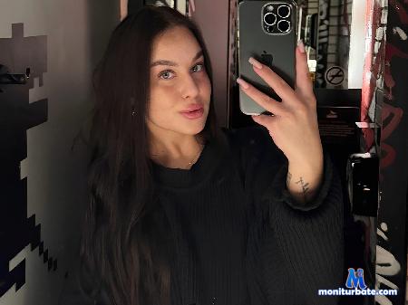 shelby-parmelee flirt4free performer Hi sweet! we want play! Play with us pls!