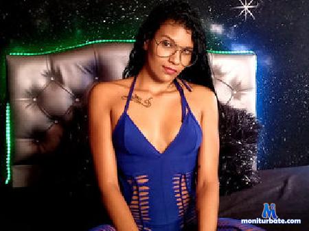 antonella-roman flirt4free performer Hi welcome to my room
