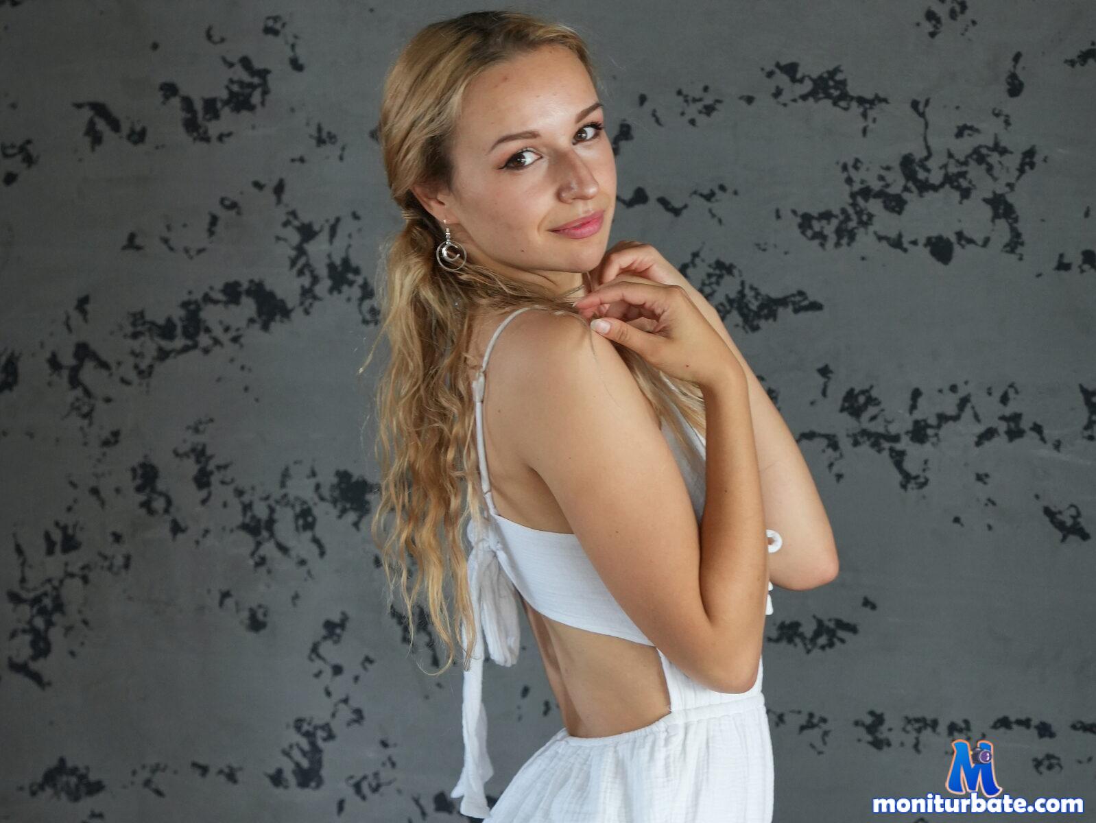 sahara-turner Flirt4free performer Tickling