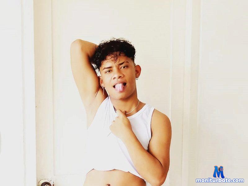 dylan-lin Flirt4free performer Feet Dirty Talk Teasing Handcuffs Whip Bad Cop/Good Cop Tickler Clothespins Food Armpit