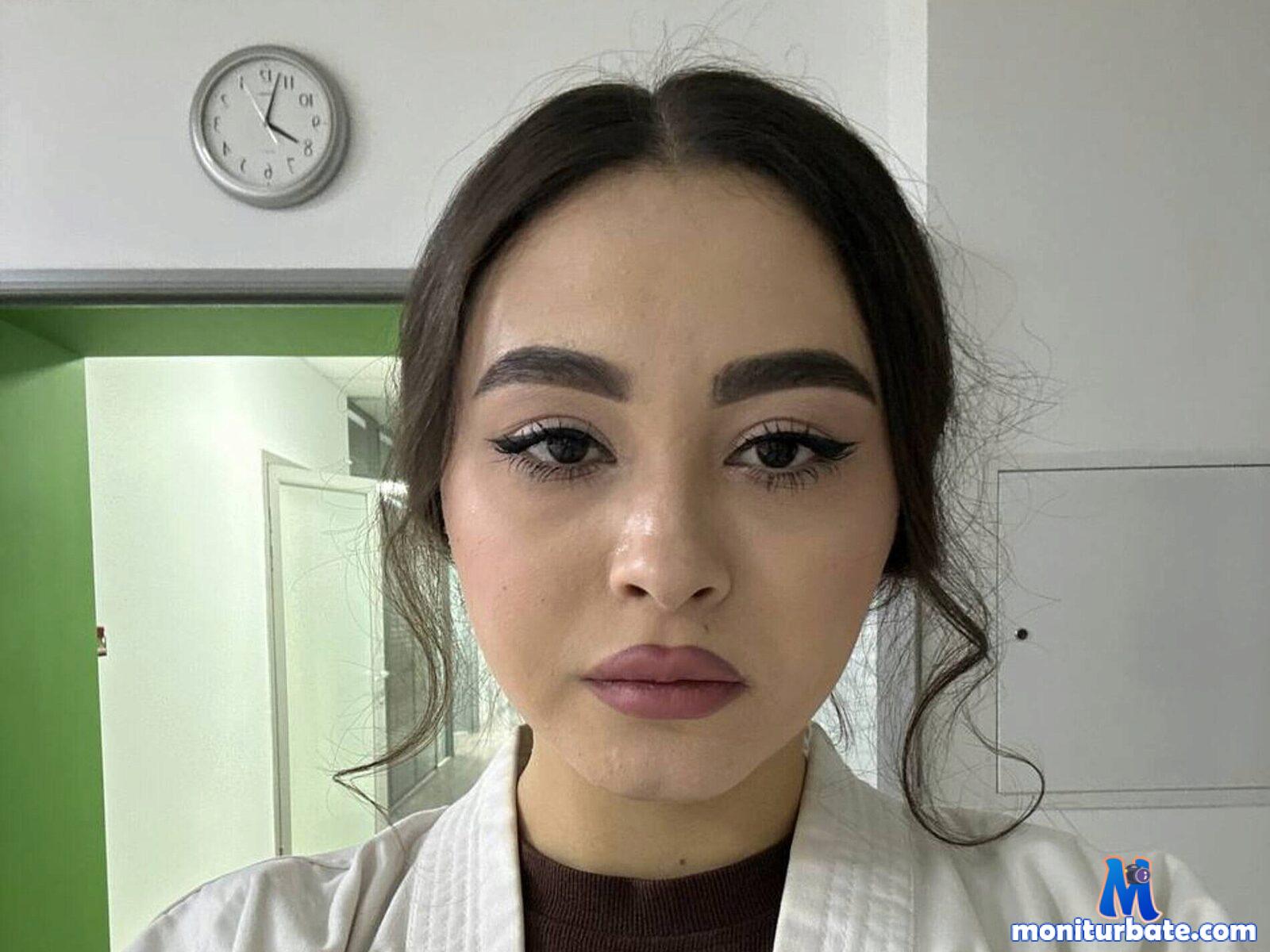 ariel-southwood Flirt4free performer Feet Nipple Play Role Play/Costumes Dirty Talk Domination Legs Bondage