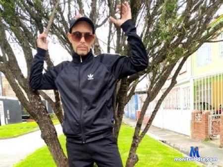 roberts-watson flirt4free performer I am an extroverted guy, looking for fun and pleasure