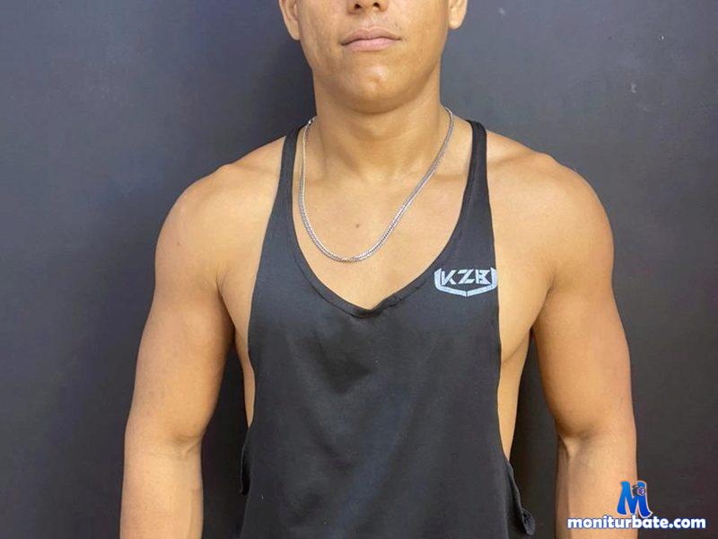 tyler-dominic Flirt4free performer 