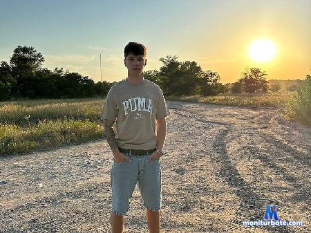 thomas-doss flirt4free performer I love trying new and interesting things; every morning I wake up thinking about what I might try to