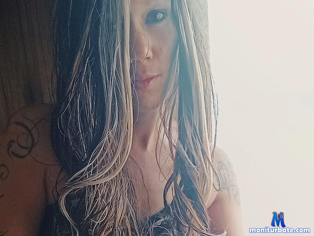 iris-styles Flirt4free performer Balloons Feet Vibrator Butt Plug Stockings/Panty Hose Handcuffs Bondage Feather Wet and Messy Findom