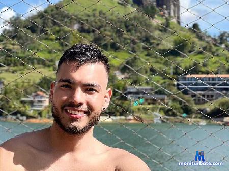 johnny-galarga flirt4free performer WELCOME I´M NEW, LET´S MEET EACH OTHER, KEEP ME IN YOUR FAVORITES AND CALL ME WHENEVER YOU WANT LO