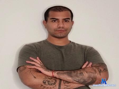 carlos-hamilton flirt4free performer Hi  welcome to my room