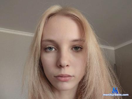betty-batcheller flirt4free performer Hi sweet! we want play! Play with us pls!