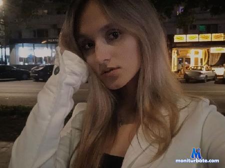 eva-moris flirt4free performer There Shy girl!! We are love other each and want give us love  you!!