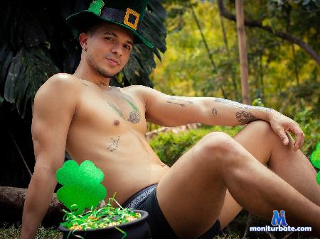 noah-greco flirt4free performer I am a sinner through temptations like you.