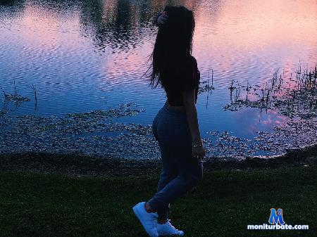 sweet-dany flirt4free performer  in my head I'm naked with you!make me yours now,I will get into your mind and make your fantasies 