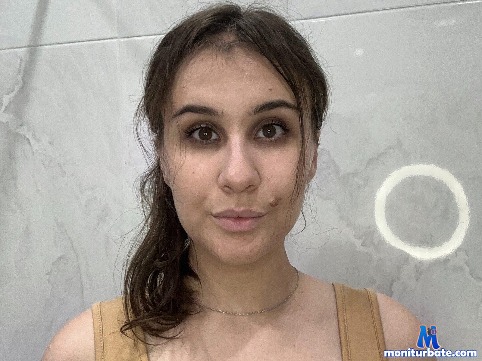 fancy-grine Flirt4free performer 