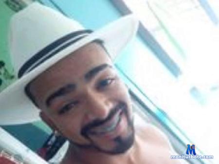 alejandro-londono flirt4free performer Alejandro soy yo  chico sexy preparado y listo para satisfacer sus deseos mas profundos 