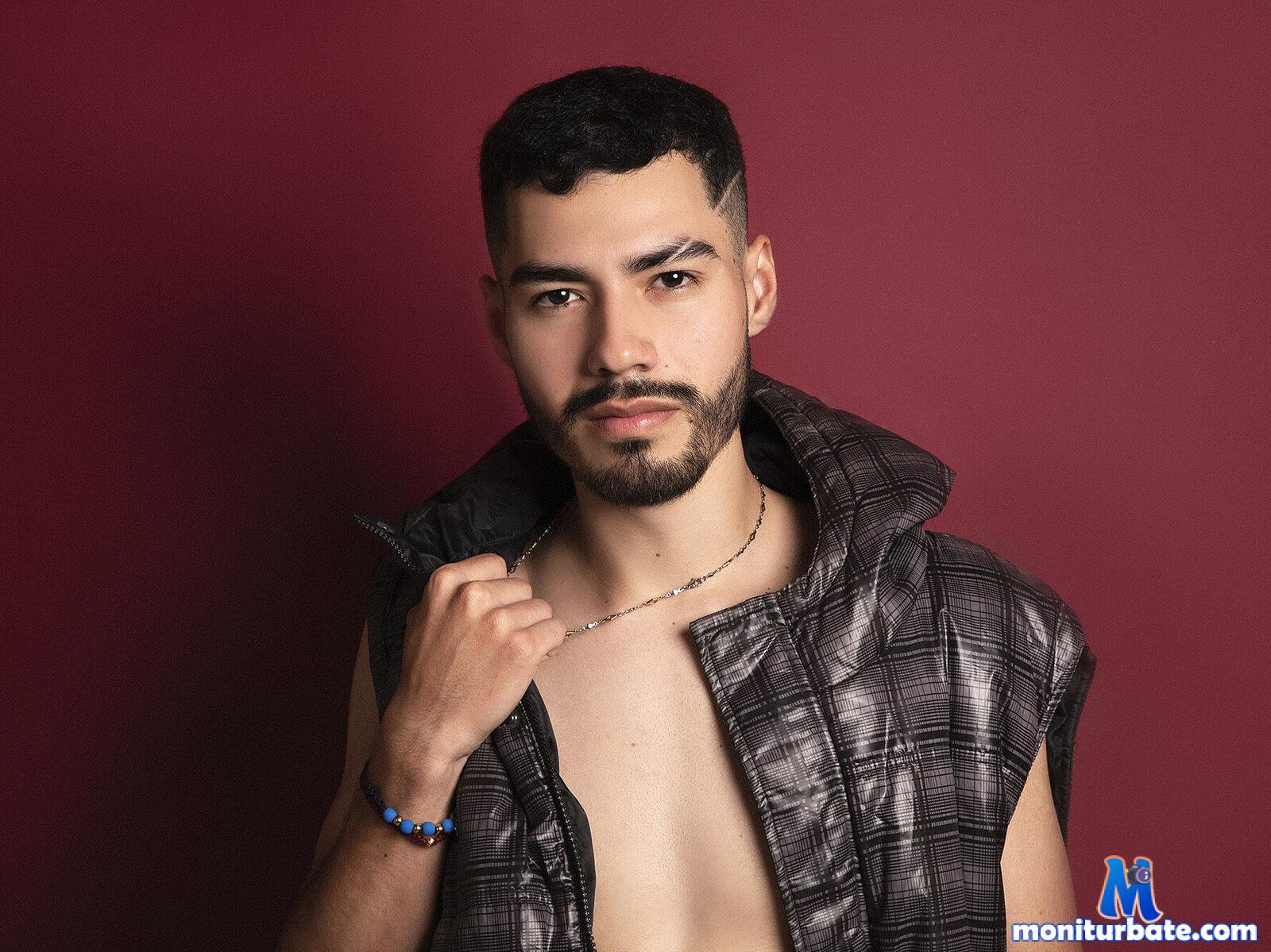 cameron-pierce Flirt4free performer Dirty Talk Master / Slave Student/Teacher Glass Dildo Coach/Trainee Tickling Voyeurism Rimming