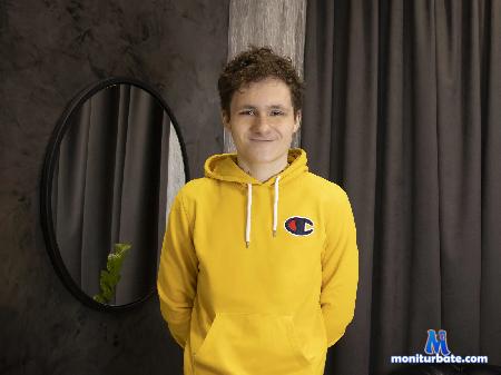 edwin-fink flirt4free performer I myself am the person who supports you in difficult times.