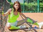 lili-petit flirt4free livecam show performer Let's make a fun noisy feast.