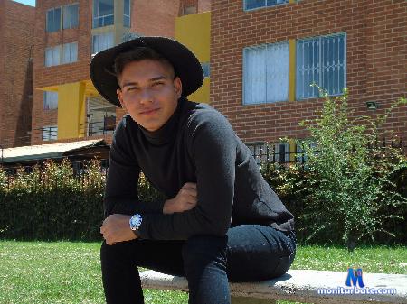 lyam-valenzuela flirt4free performer 